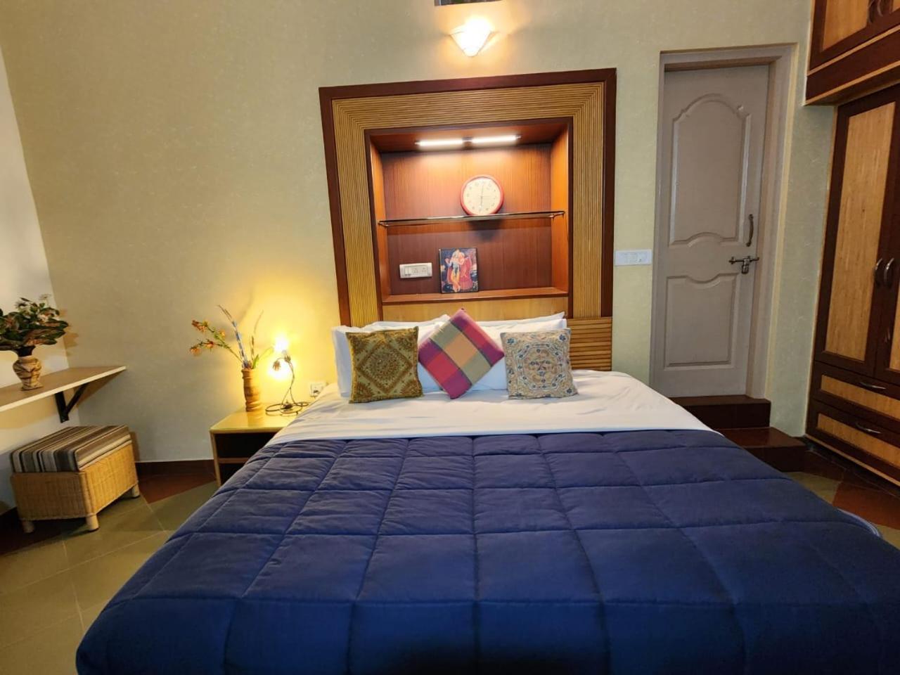 Golden Castle Villa Mysore Bagian luar foto